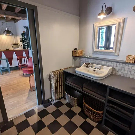 Historique Avec Piscine, Salle De Jeux, Et Jardin - Ideal Famille Et Amis - Fr-1-653-261 Apartment *
